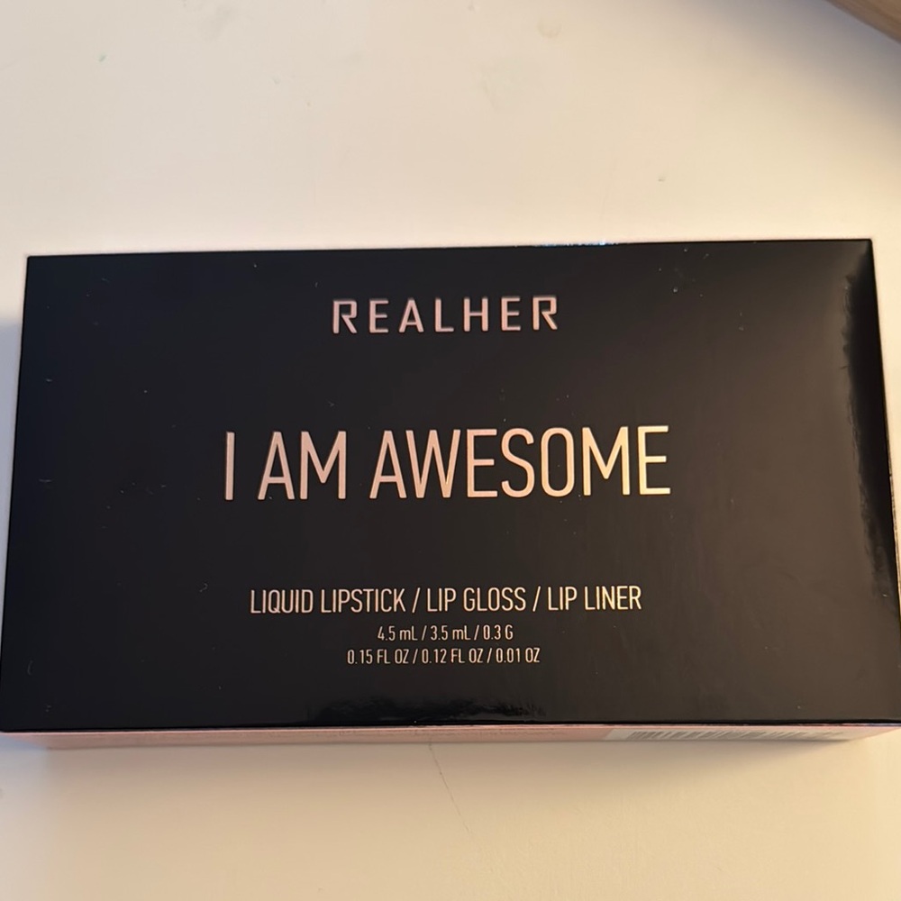 RealHer I Am Awesome Lip Kit
